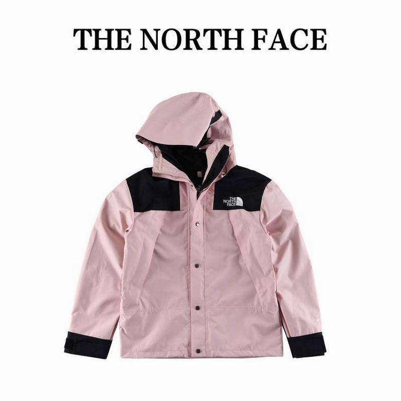 The North Face Men's Outwear 107